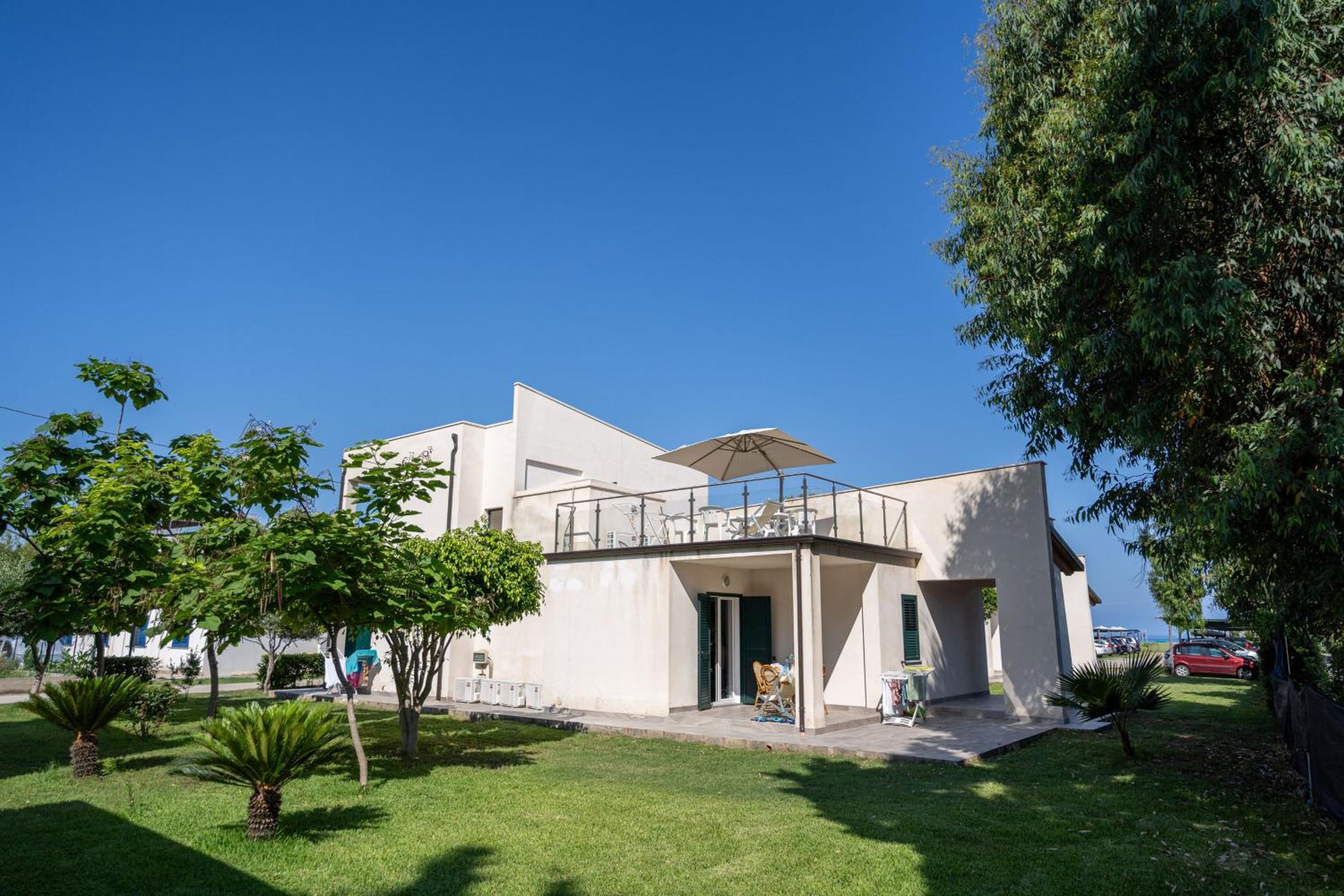 Villaggio Residence Emmesse Zambrone Exterior photo